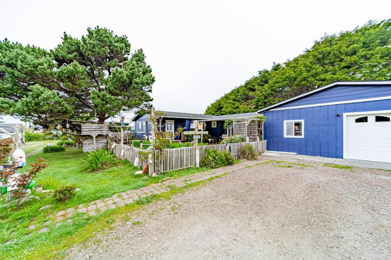 Sea Dreamer Cottage Smith River Exterior photo